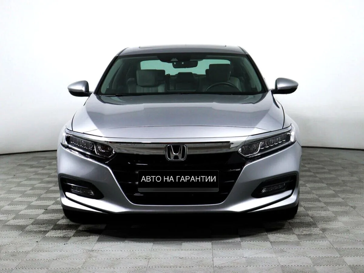 Honda Accord X — фото 2