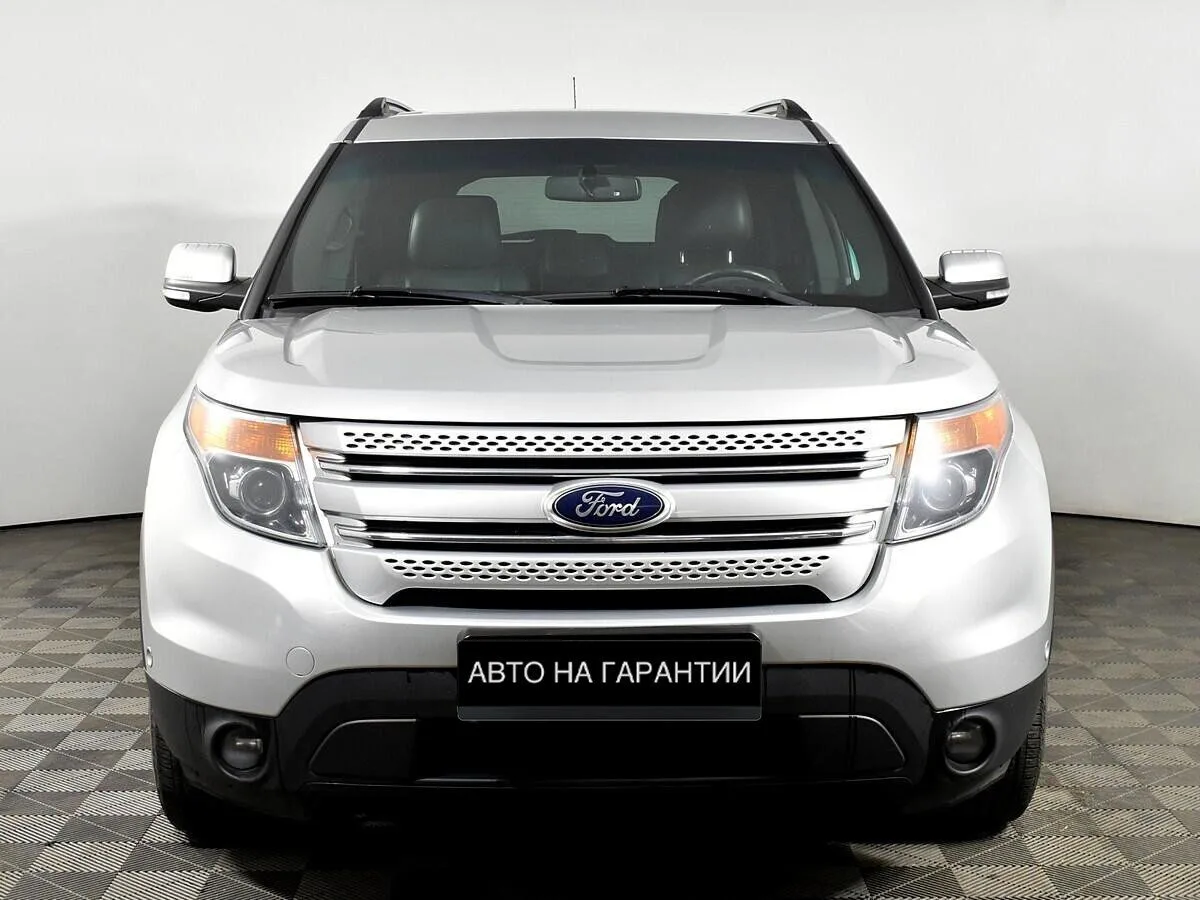 Ford Explorer V · XLT — фото 2