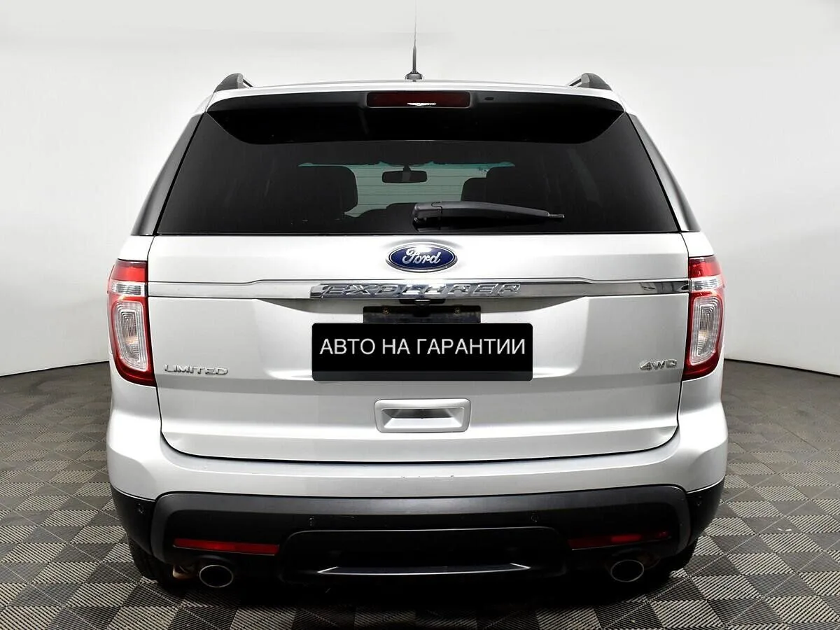 Ford Explorer V · XLT — фото 4