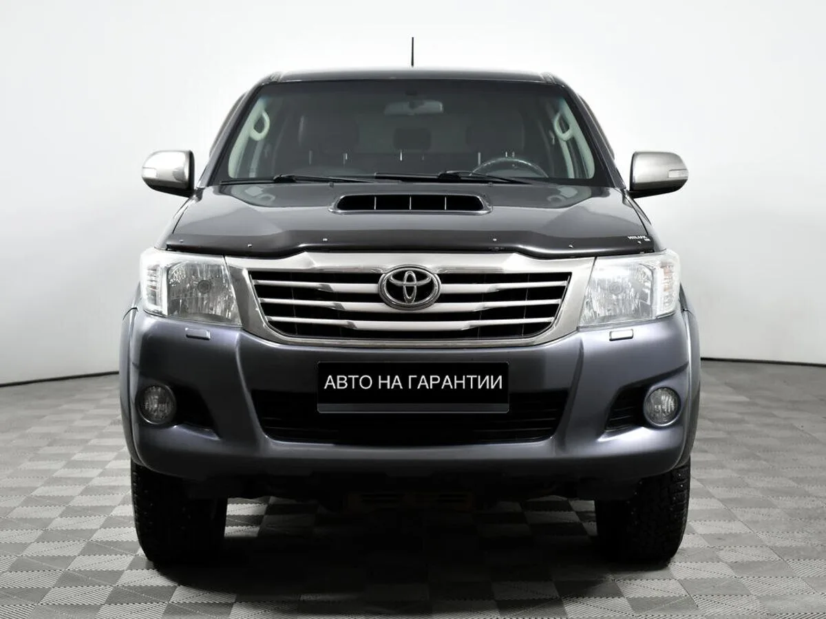 Toyota Hilux VII Рестайлинг — фото 2
