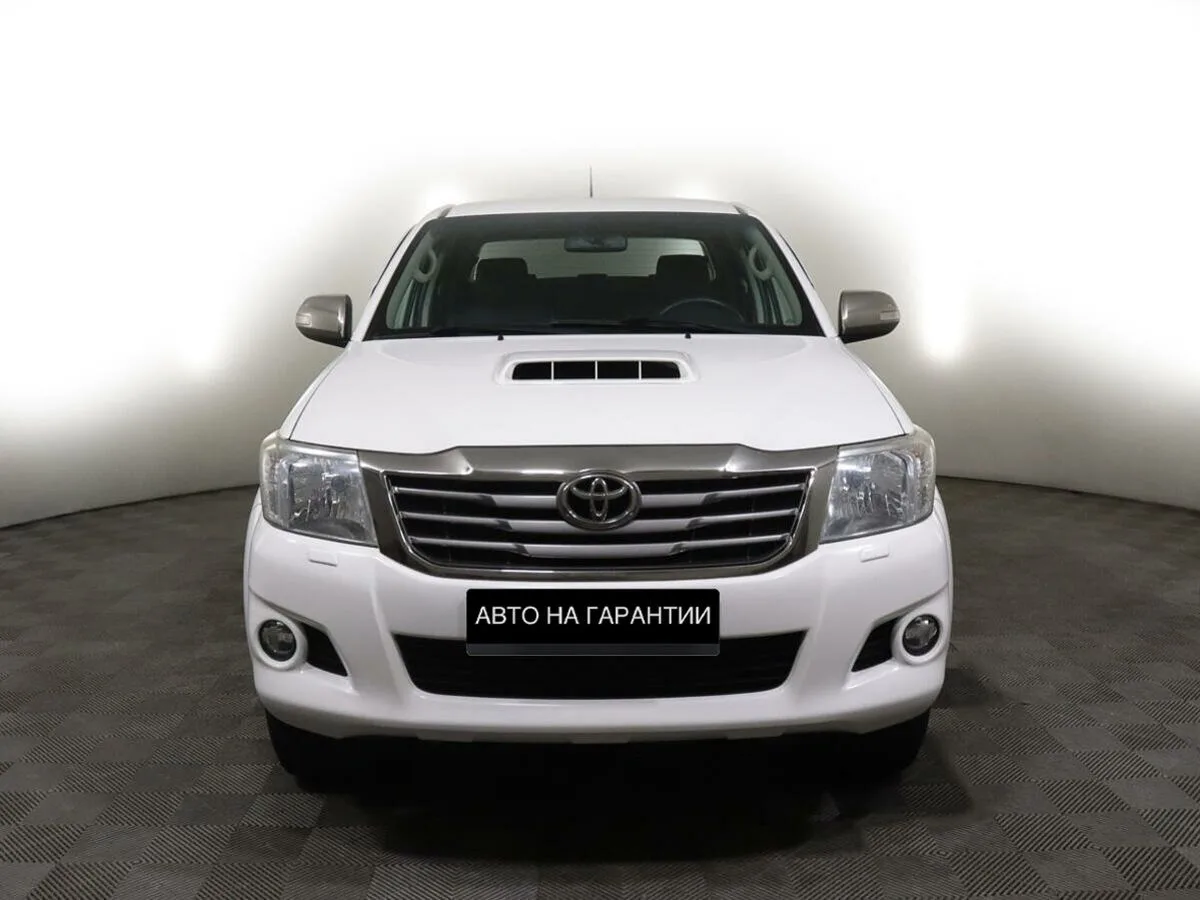 Toyota Hilux VII Рестайлинг — фото 2
