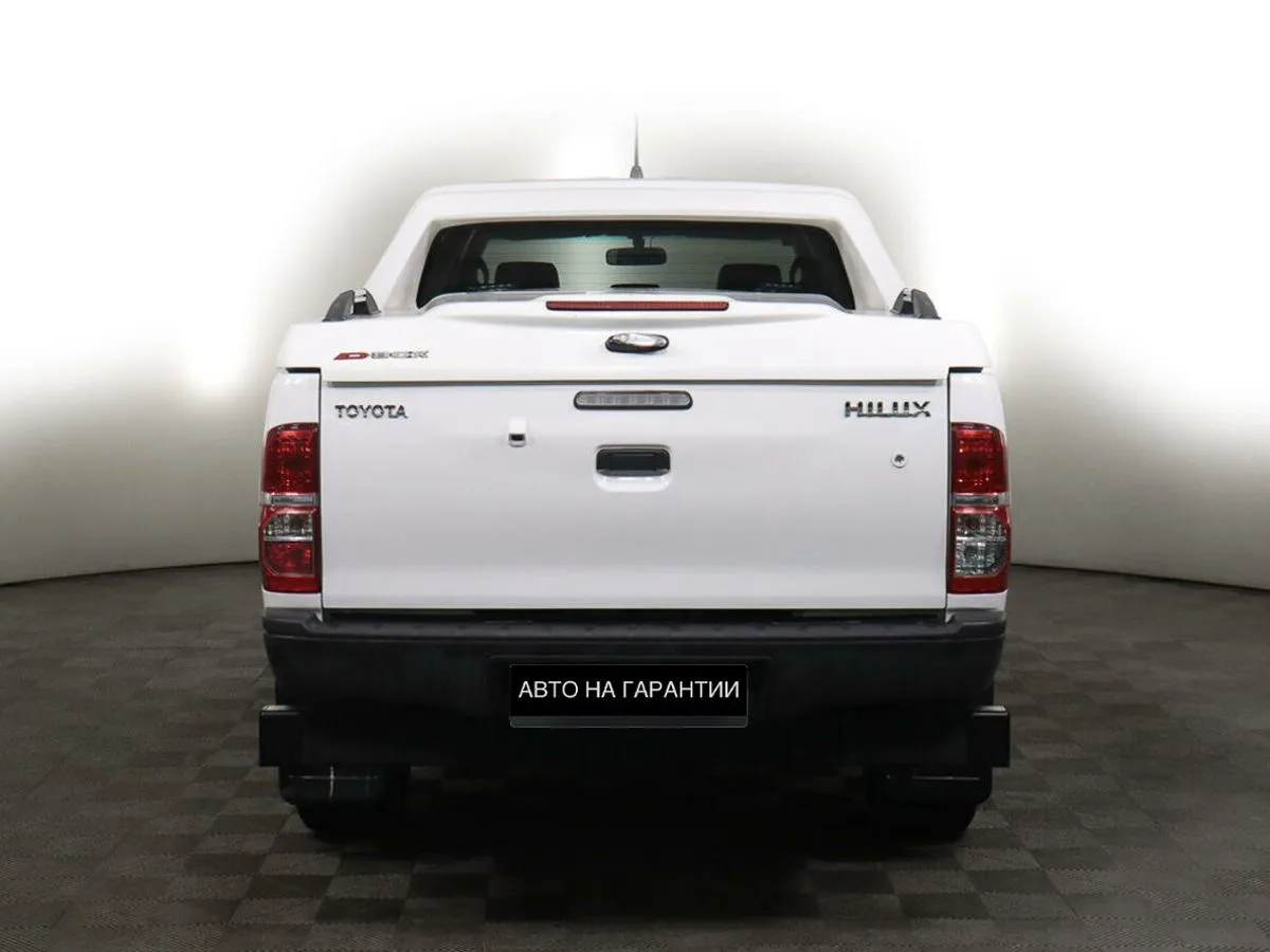 Toyota Hilux VII Рестайлинг — фото 4