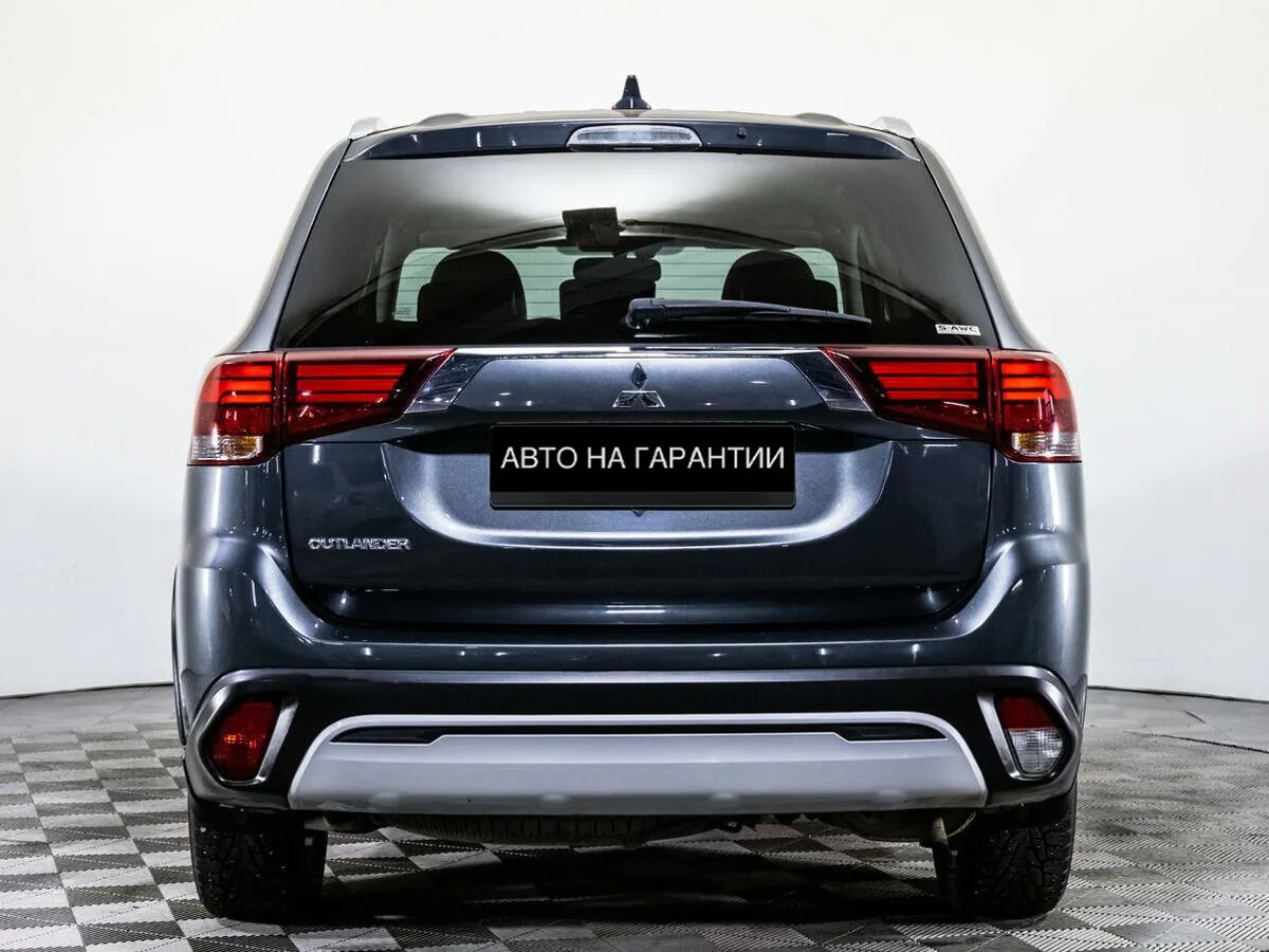 Mitsubishi Outlander III Рестайлинг 3 · Invite (2018-2021) — фото 4
