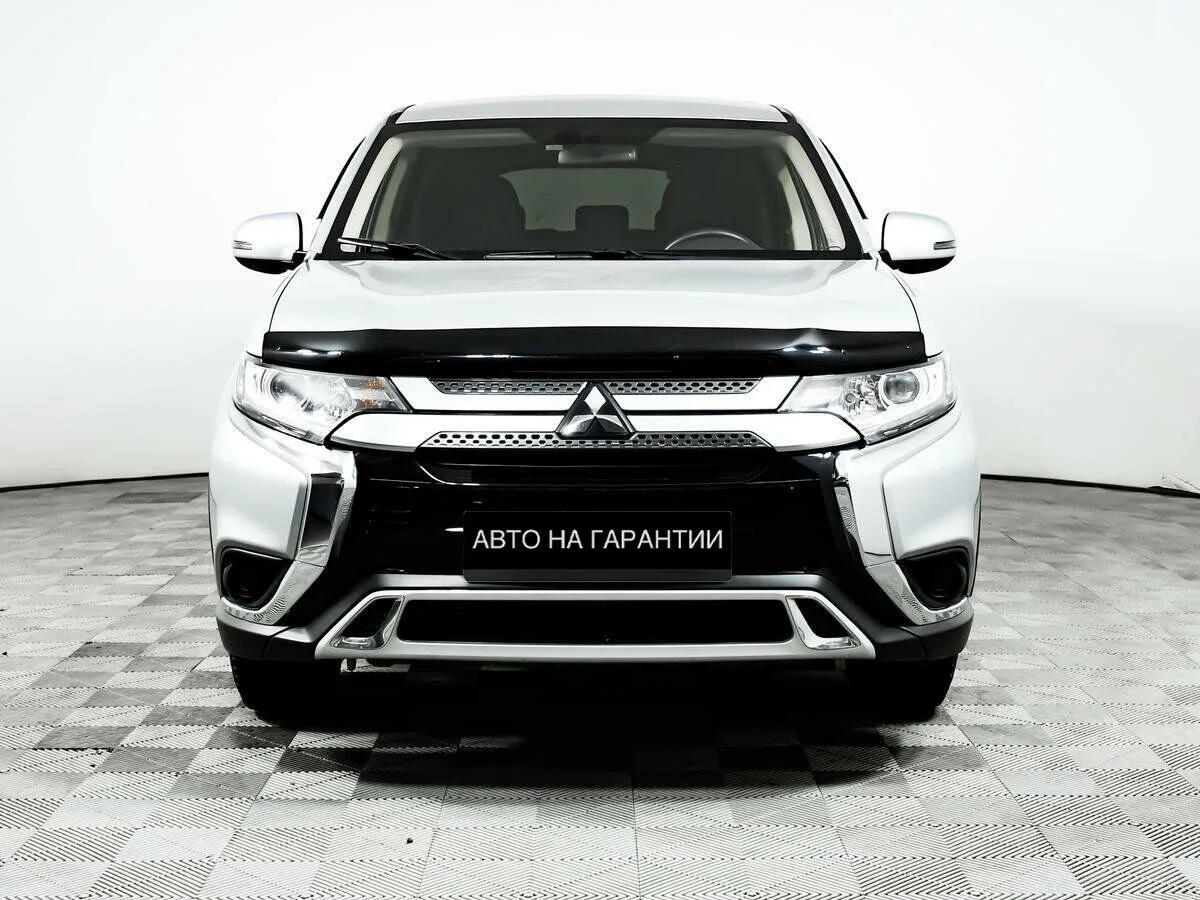 Mitsubishi Outlander III Рестайлинг 3 · Invite — фото 2