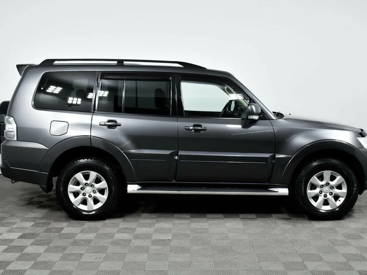 Mitsubishi Pajero IV Рестайлинг 2 · GLS — фото 4