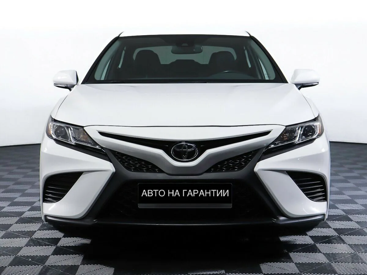 Toyota Camry VIII (XV70) — фото 2