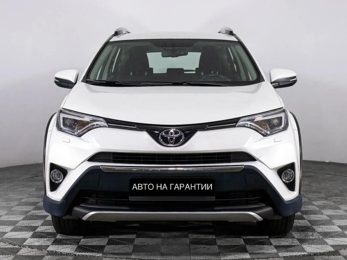 Toyota RAV4 IV (XA40) Рестайлинг · Комфорт — фото 2