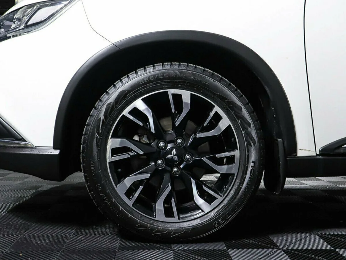 Mitsubishi Outlander III Рестайлинг 3 · Instyle — фото 5