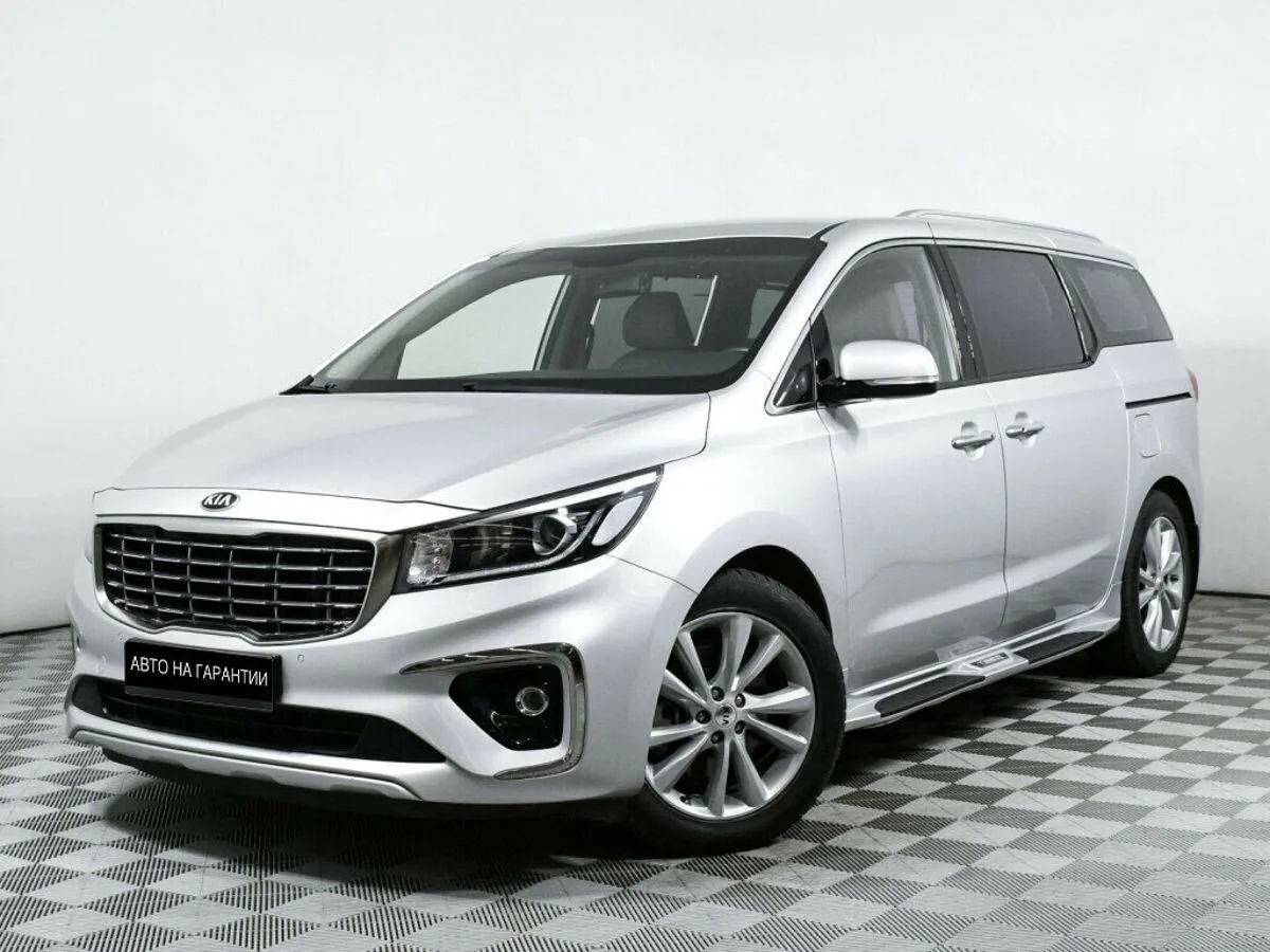 Kia Carnival III
