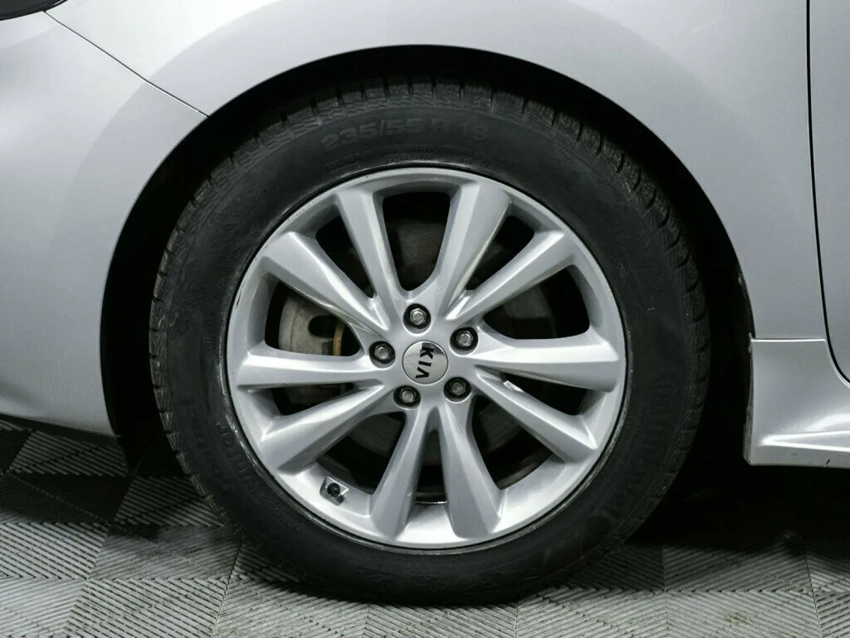 Kia Carnival III — фото 5