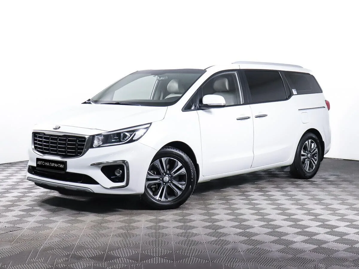 Kia Carnival III
