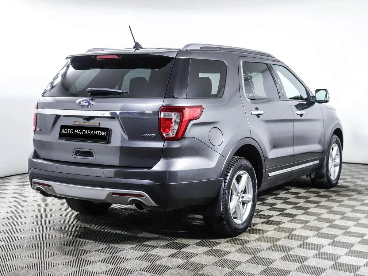 Ford Explorer V Рестайлинг · XLT — фото 3