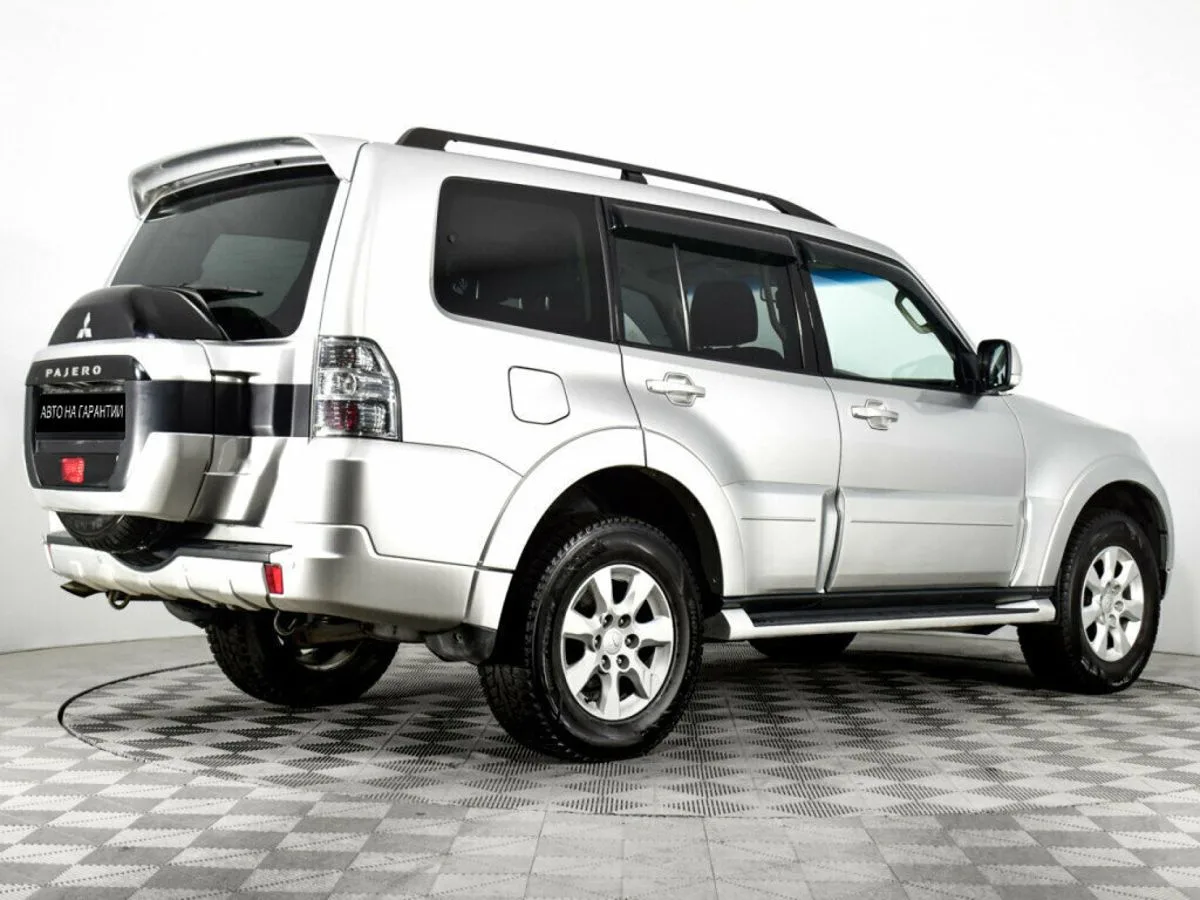 Mitsubishi Pajero IV Рестайлинг 2 · Intense — фото 3
