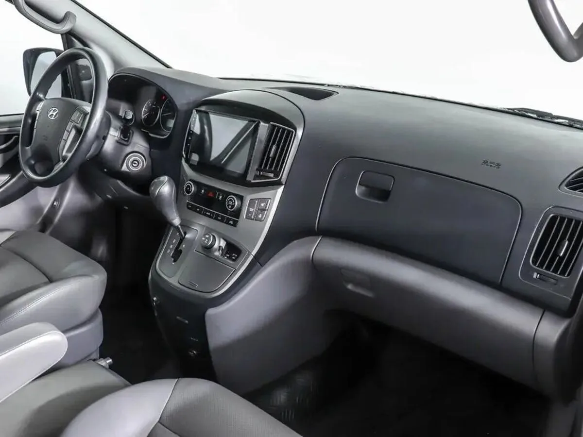 Hyundai Grand Starex I Рестайлинг — фото 5