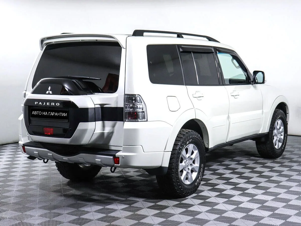 Mitsubishi Pajero IV Рестайлинг 2 · Ultimate — фото 3
