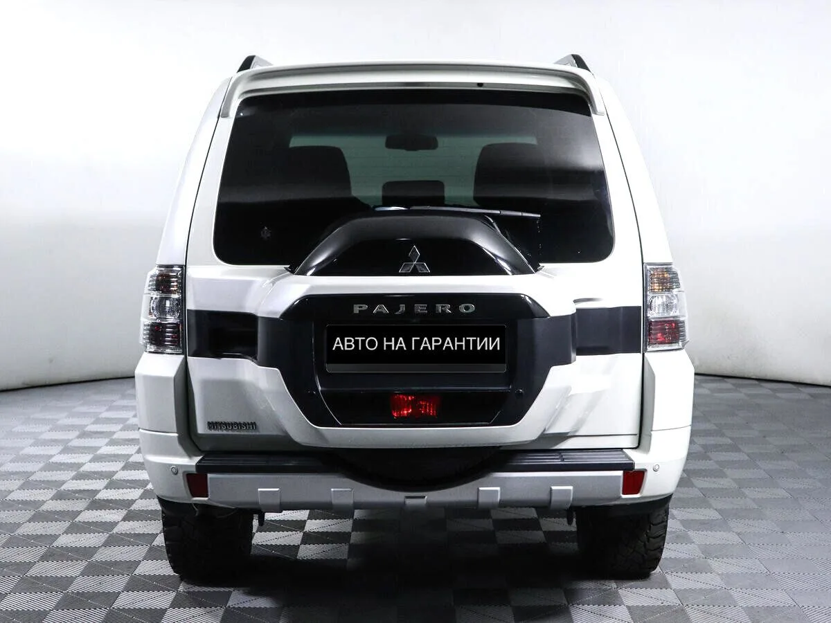 Mitsubishi Pajero IV Рестайлинг 2 · Ultimate — фото 4
