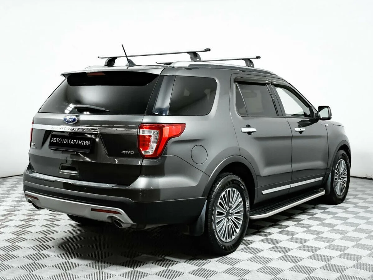 Ford Explorer V Рестайлинг · XLT — фото 3