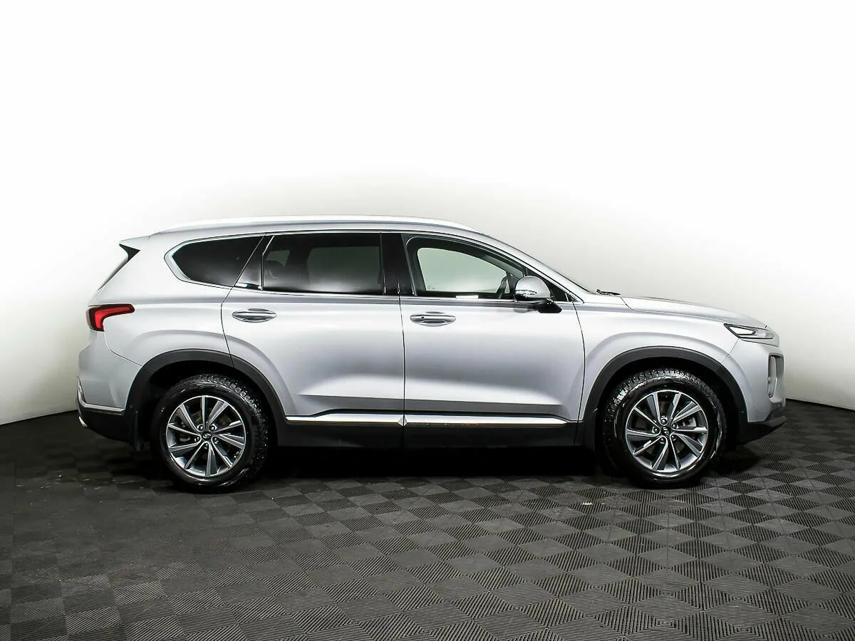 Hyundai Santa Fe IV · Family — фото 4