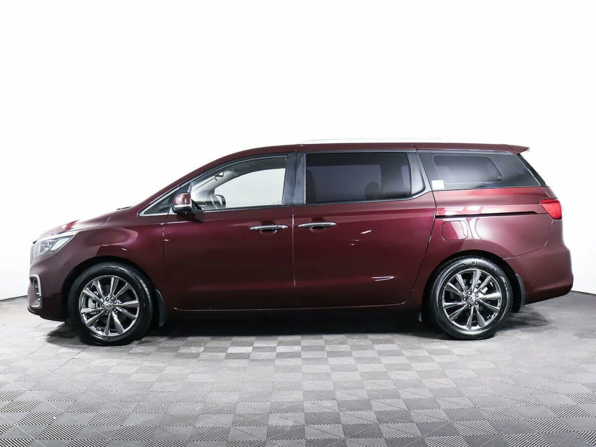 Kia Carnival III — фото 3
