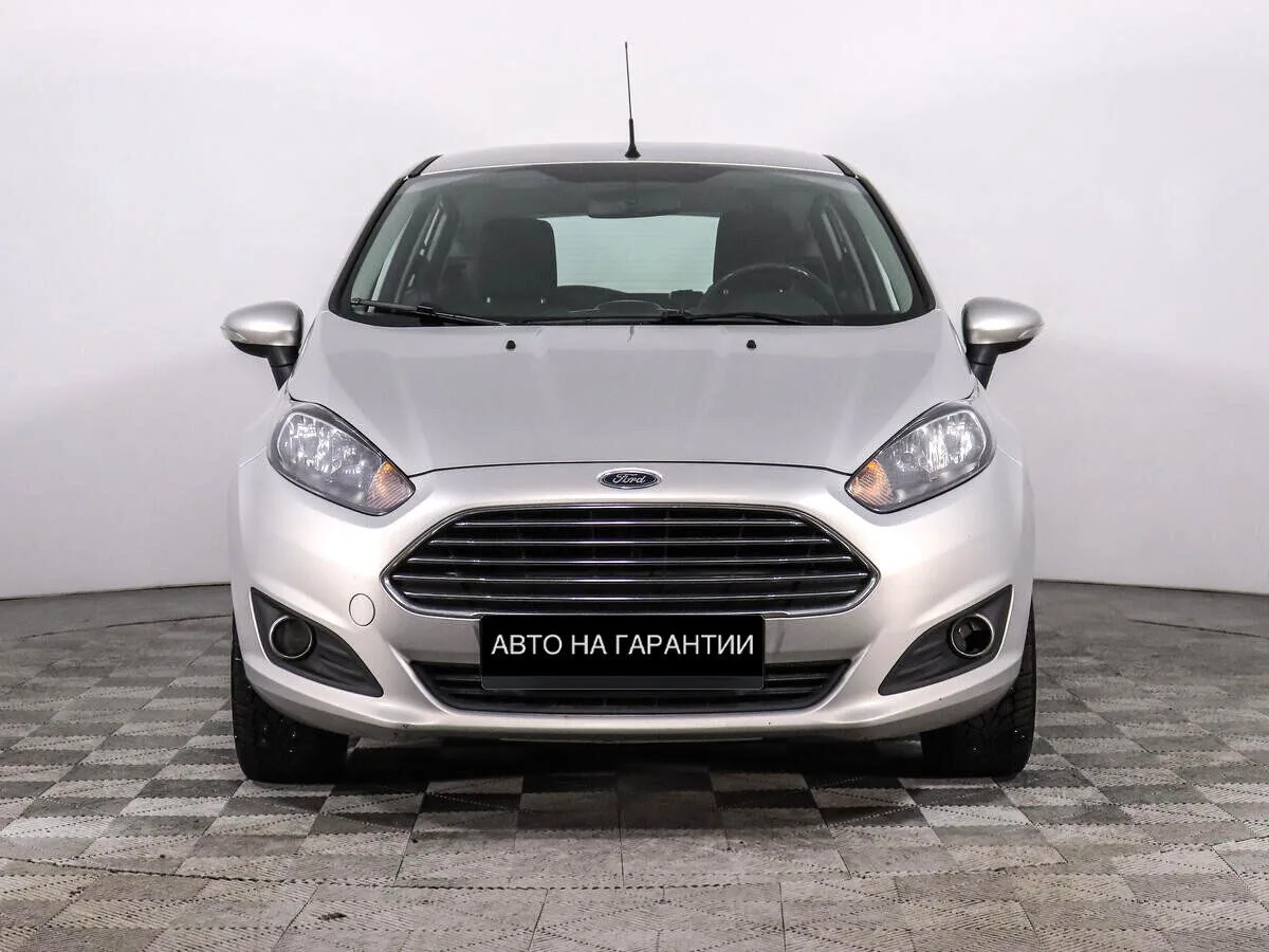 Ford Fiesta Mk6 Рестайлинг · Trend — фото 2