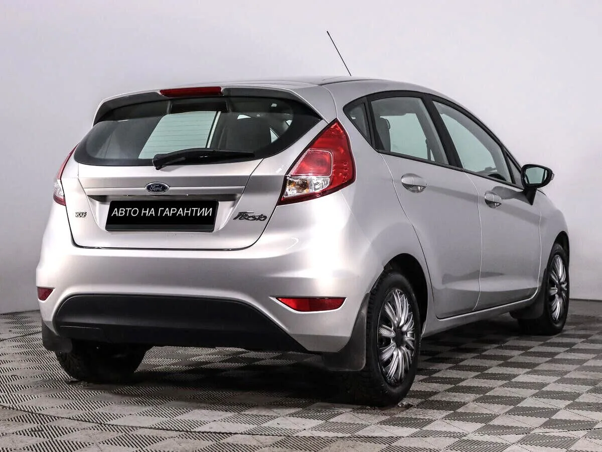 Ford Fiesta Mk6 Рестайлинг · Trend — фото 3