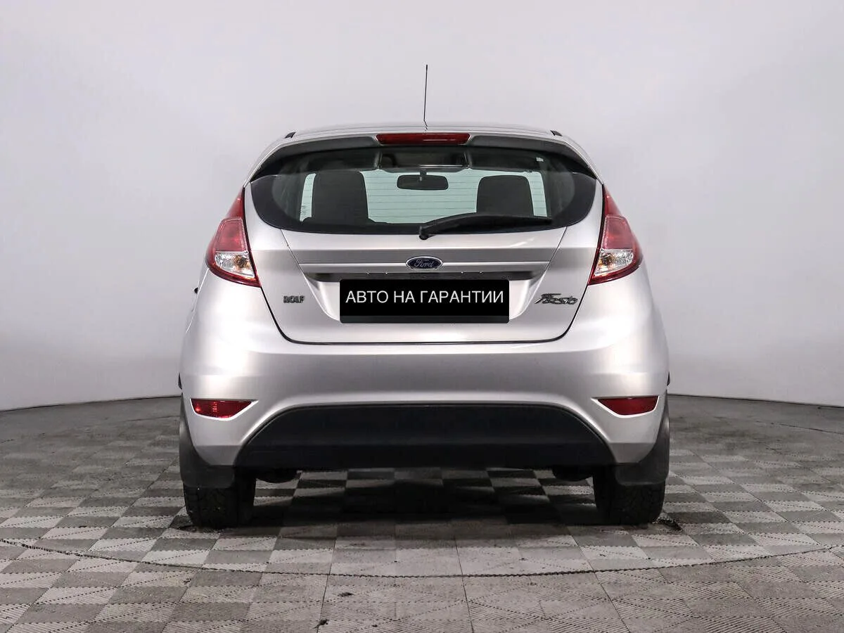Ford Fiesta Mk6 Рестайлинг · Trend — фото 4