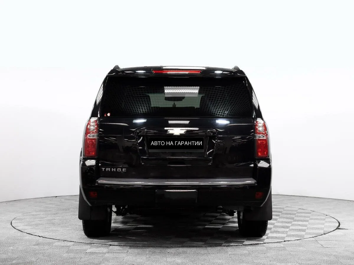Chevrolet Tahoe IV · LT — фото 4