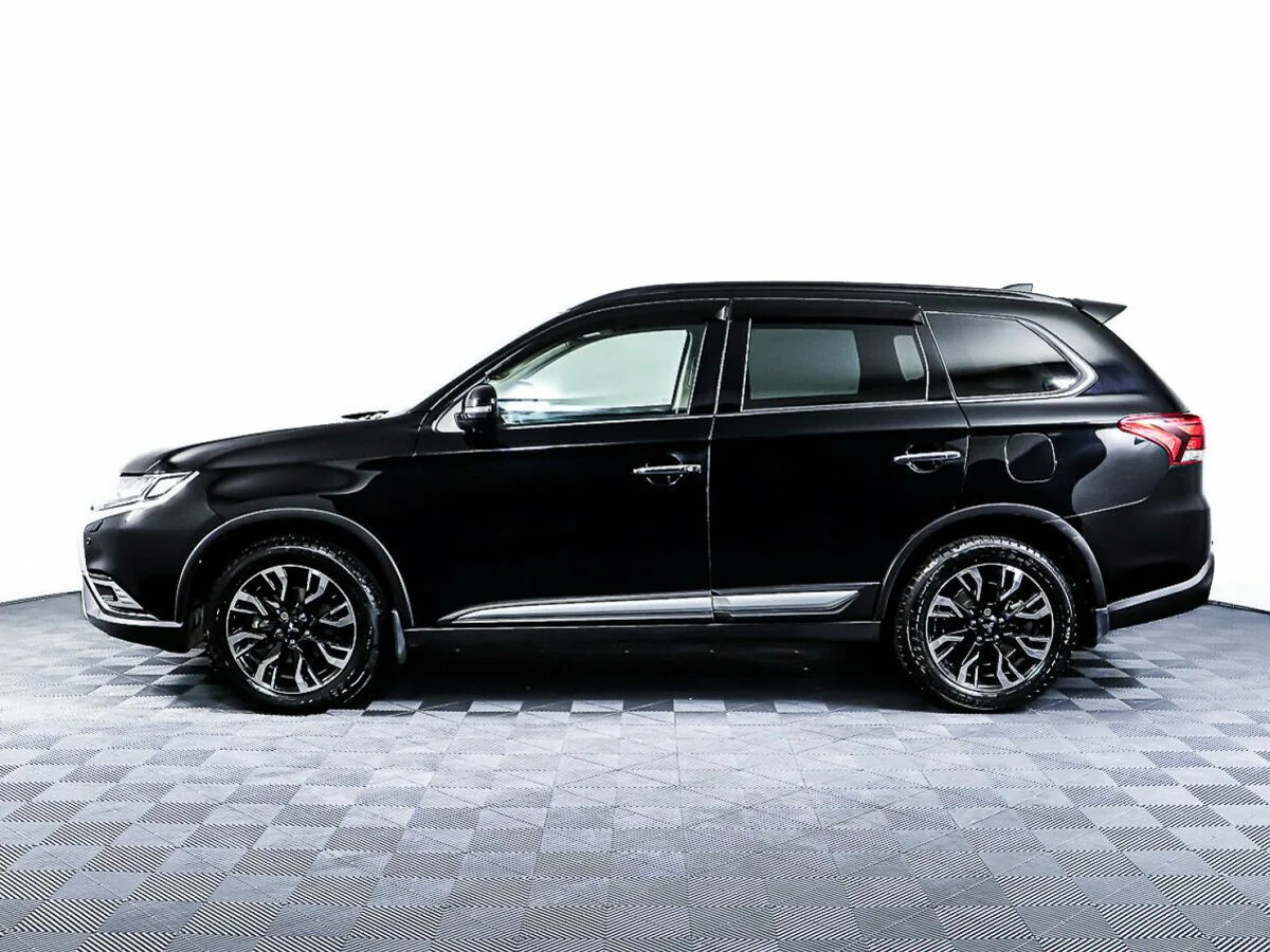 Mitsubishi Outlander III Рестайлинг 3 · Instyle — фото 3