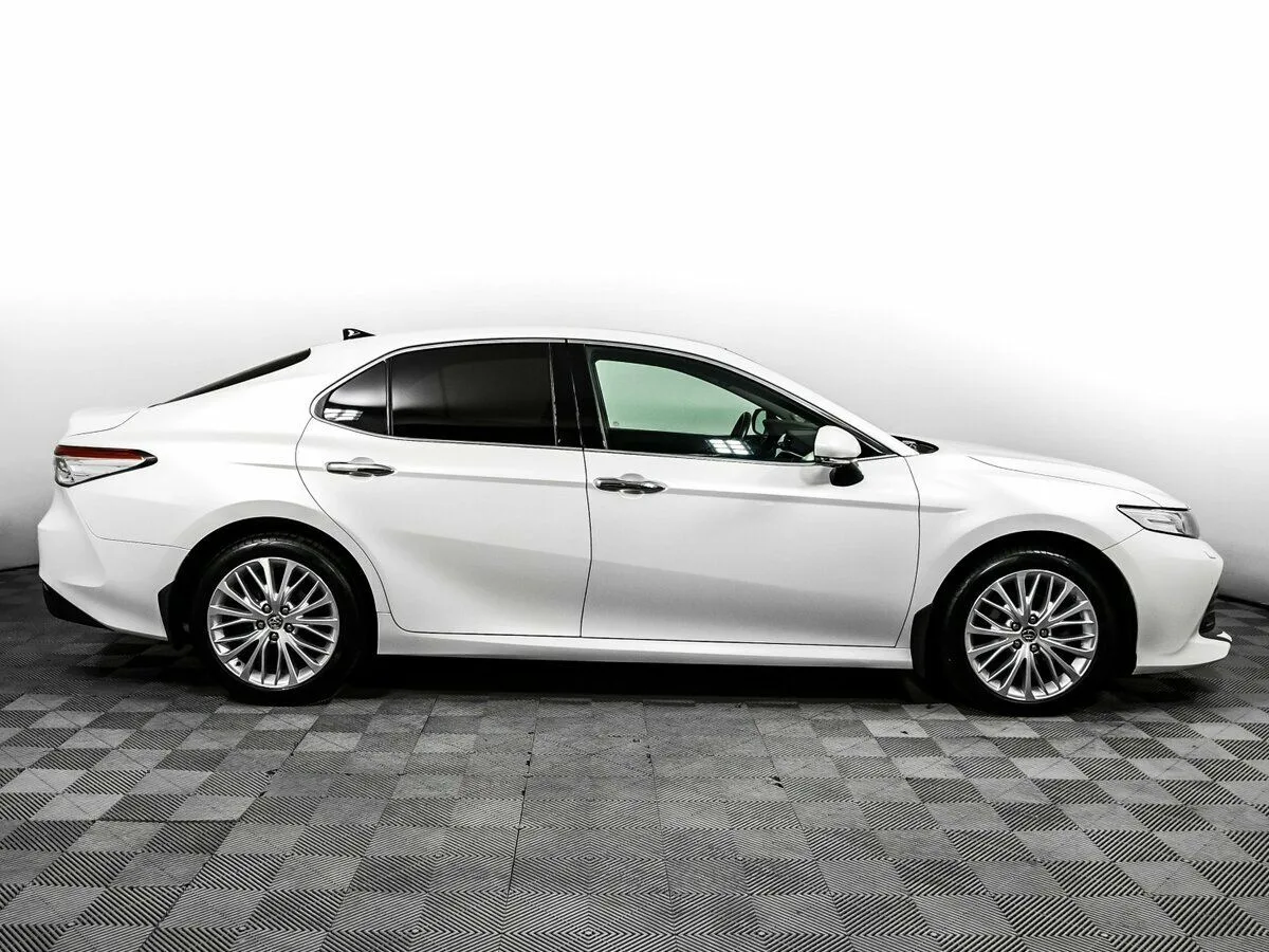 Toyota Camry VIII (XV70) · Executive Safety — фото 4