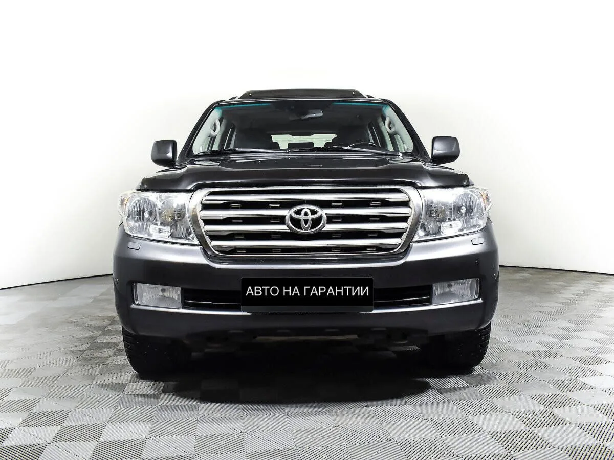 Toyota Land Cruiser 200 Series · Люкс — фото 2