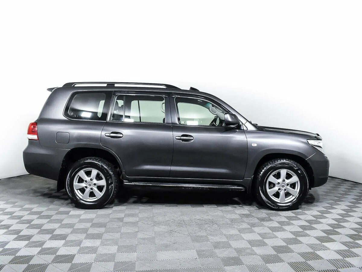 Toyota Land Cruiser 200 Series · Люкс — фото 4