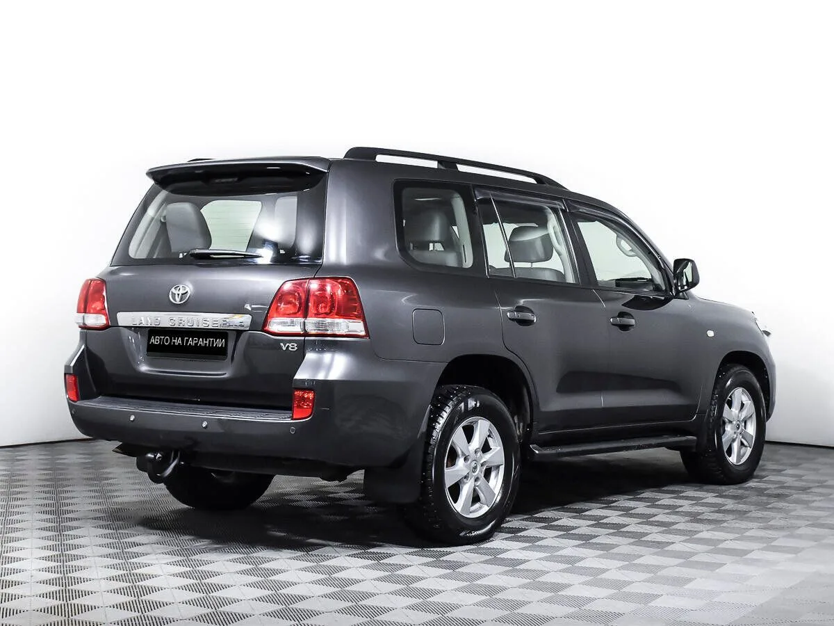 Toyota Land Cruiser 200 Series · Люкс — фото 5