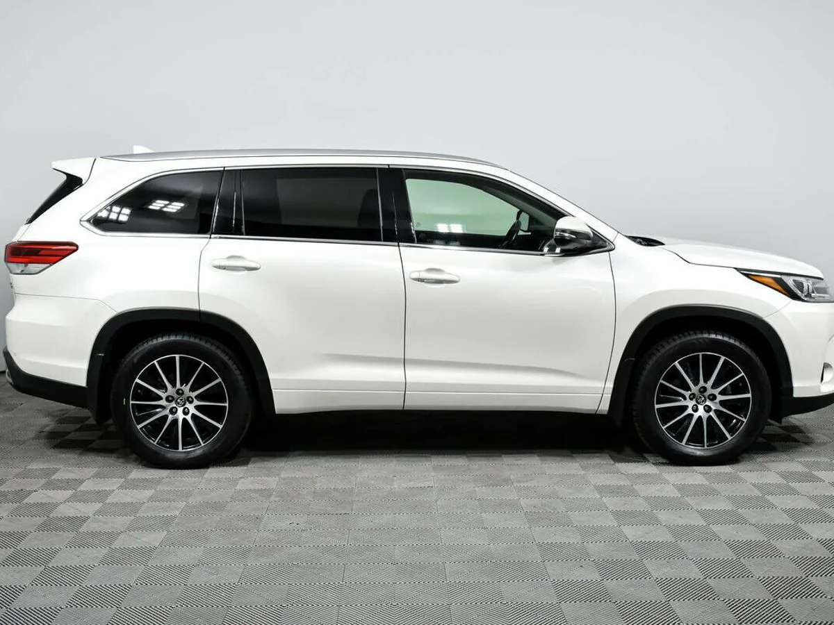 Toyota Highlander III (XU50) Рестайлинг · Элеганс — фото 4