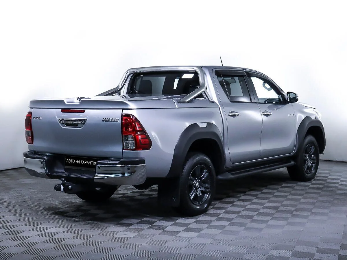 Toyota Hilux VIII Рестайлинг 2 · Комфорт — фото 5