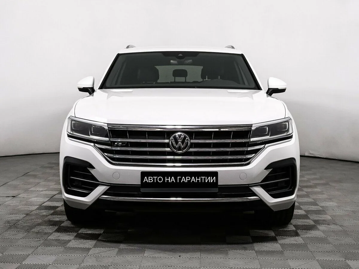 Volkswagen Touareg III · R-Line — фото 2