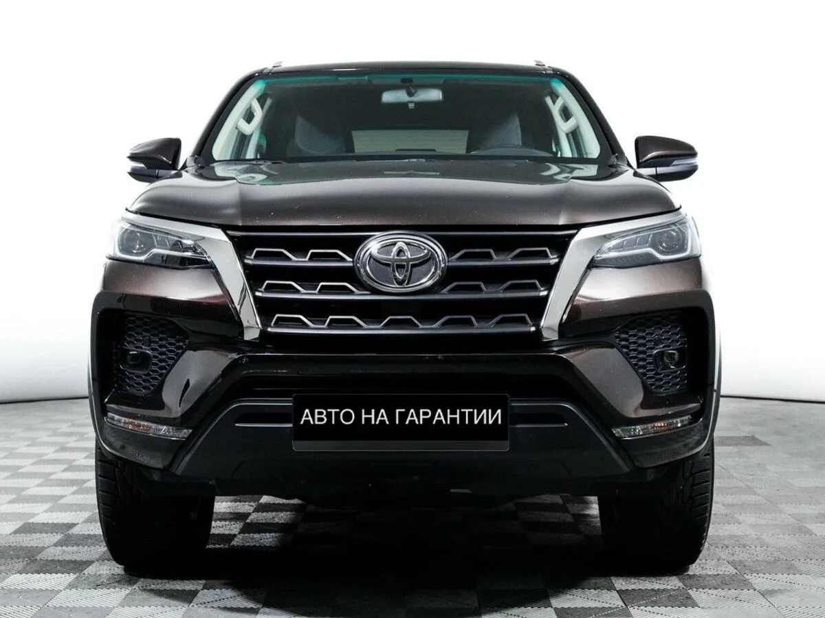 Toyota Fortuner II Рестайлинг · EXR — фото 2