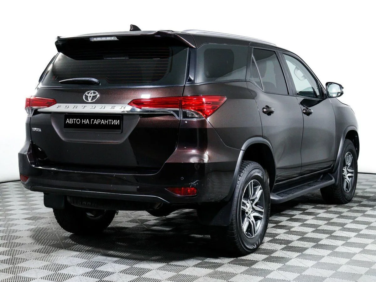 Toyota Fortuner II Рестайлинг · EXR — фото 3