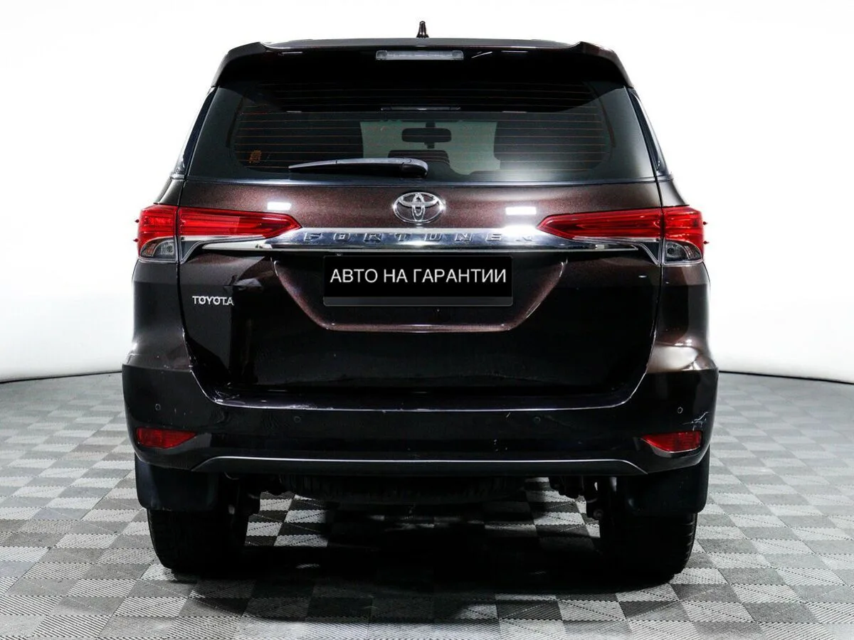Toyota Fortuner II Рестайлинг · EXR — фото 4