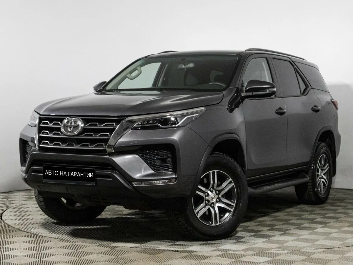 Toyota Fortuner II Рестайлинг · Комфорт