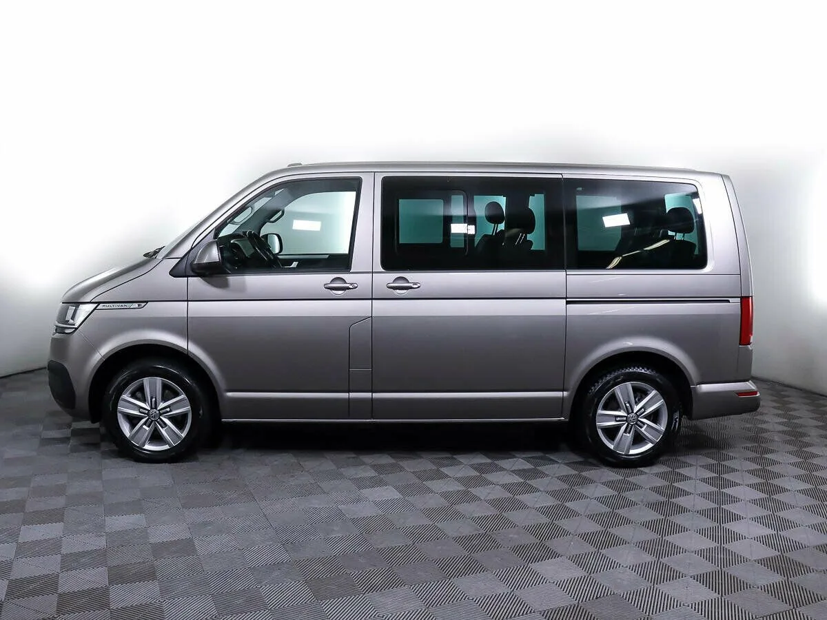 Volkswagen Multivan T6 Рестайлинг · Highline (Germany) — фото 3