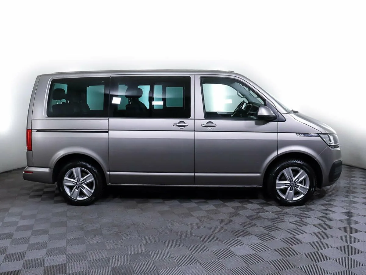 Volkswagen Multivan T6 Рестайлинг · Highline (Germany) — фото 4