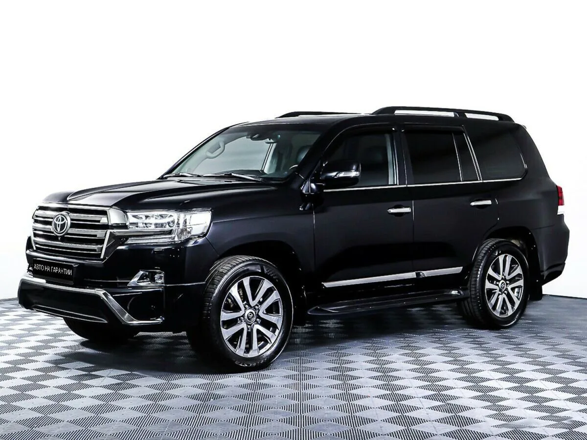 Toyota Land Cruiser 200 Series Рестайлинг 2 · Комфорт