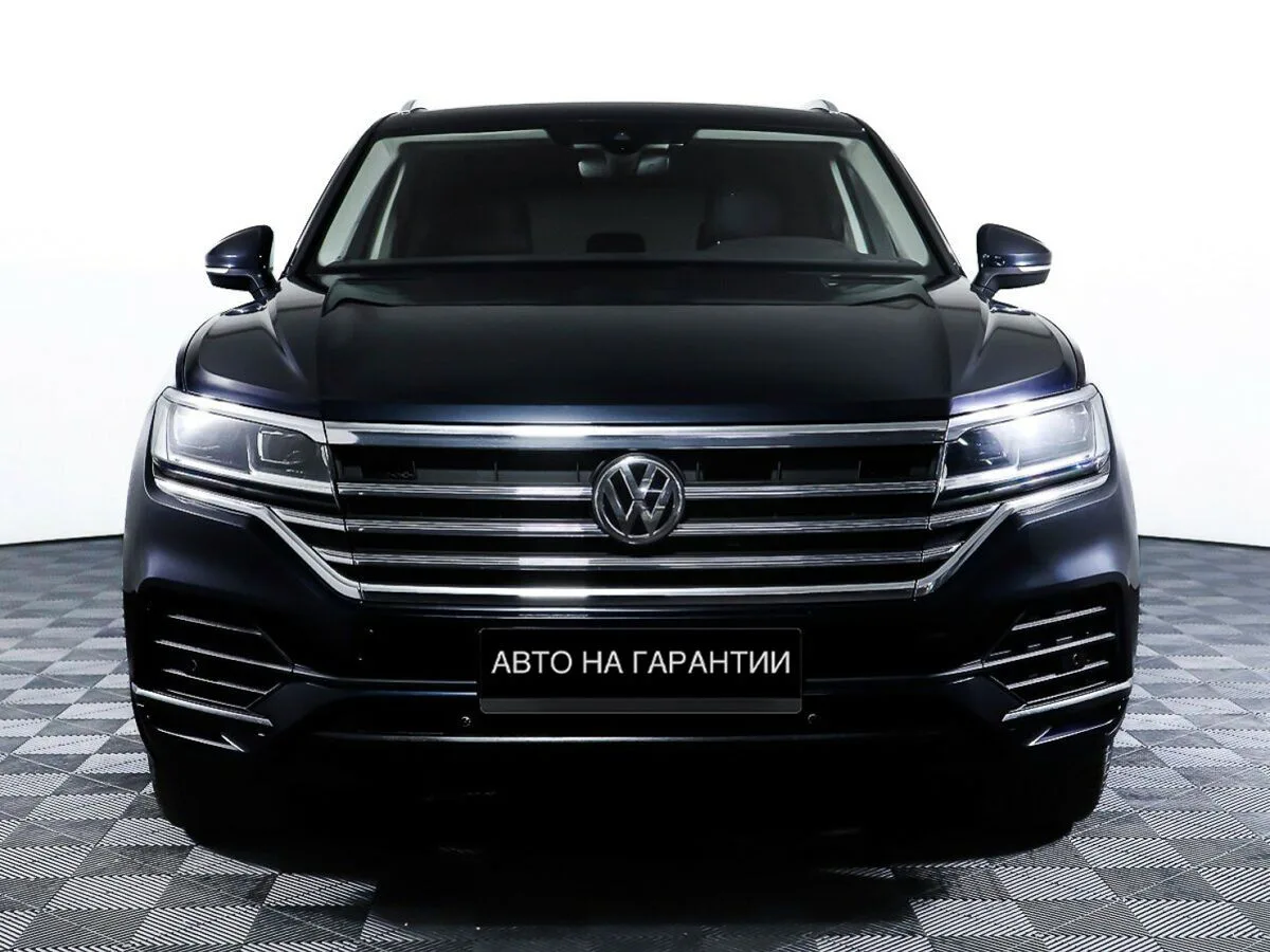 Volkswagen Touareg III · Respect (2018-2021) — фото 2
