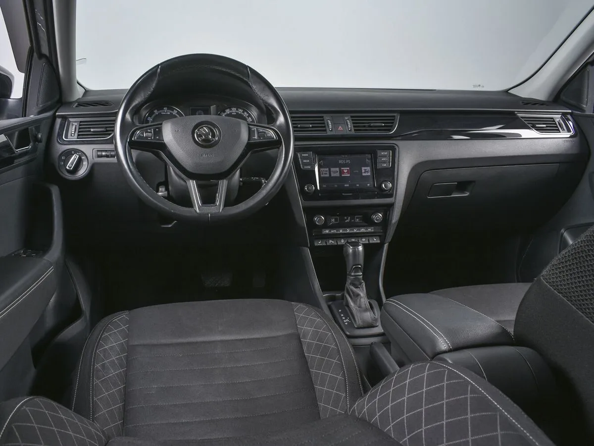 Skoda Rapid I Рестайлинг — фото 5