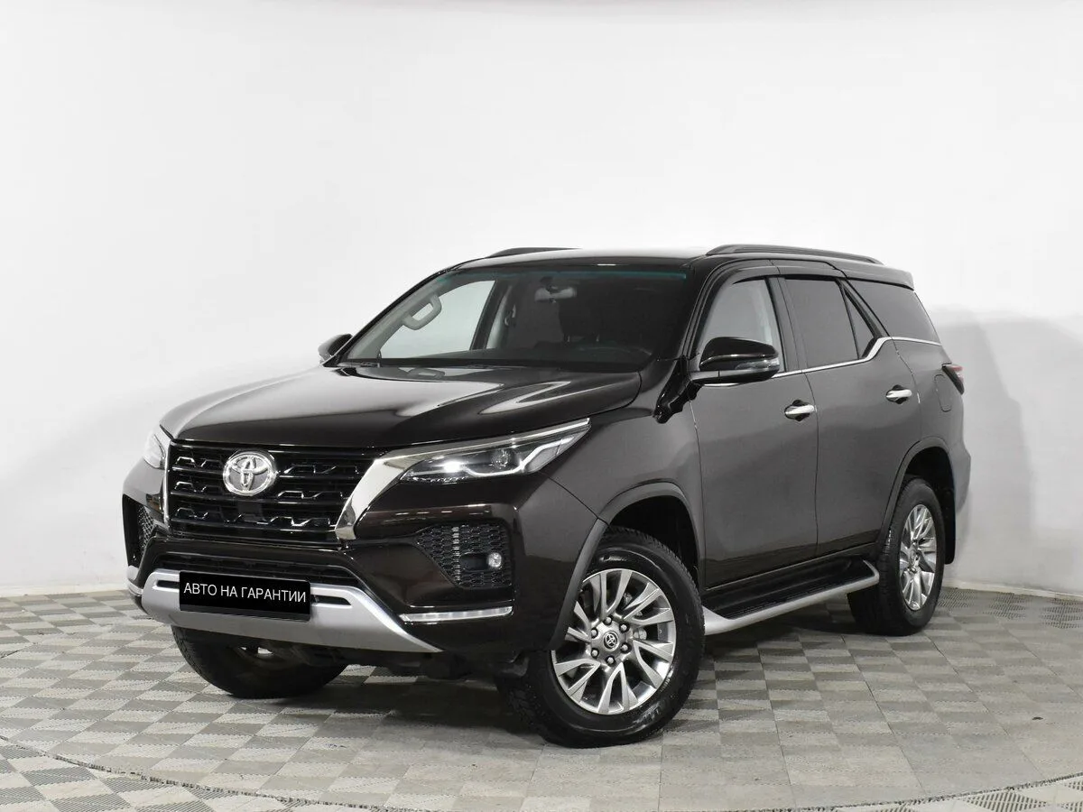 Toyota Fortuner II Рестайлинг · Престиж