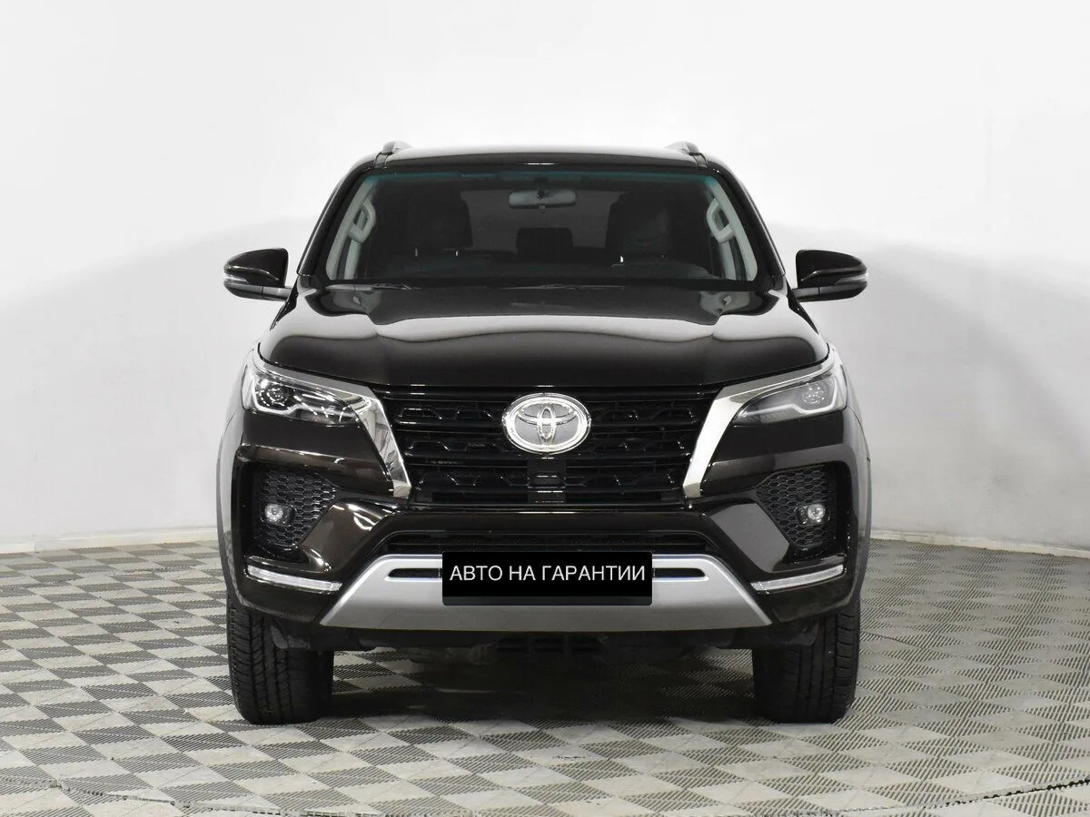 Toyota Fortuner II Рестайлинг · Престиж — фото 2