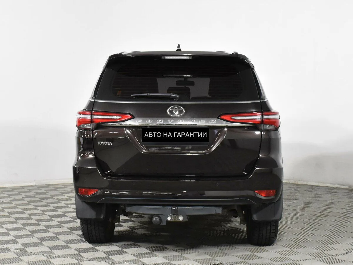 Toyota Fortuner II Рестайлинг · Престиж — фото 4