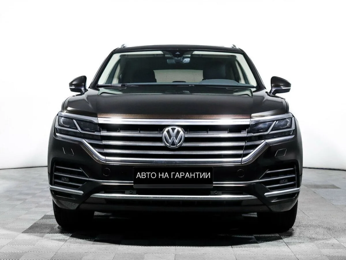 Volkswagen Touareg III · Respect (2018-2021) — фото 2