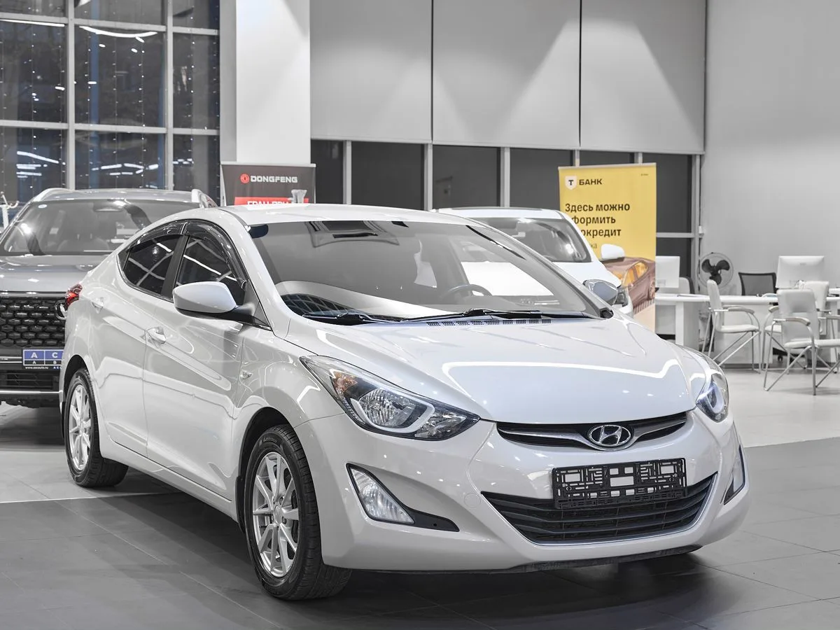 Hyundai Elantra V (MD) Рестайлинг · Active