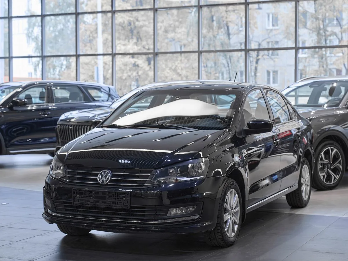 Volkswagen Polo V Рестайлинг · Highline 15-18 — фото 4